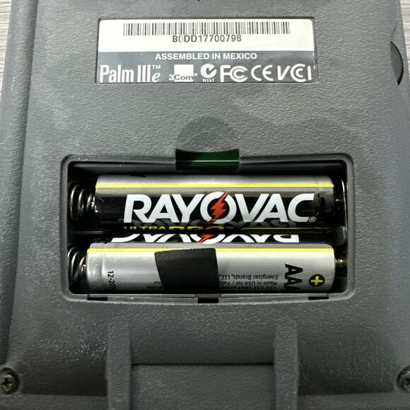 PALM IIIe 3 Com Handheld PDA with Metal Stylus and Plastic‎ Cover - Picture 6 of 11